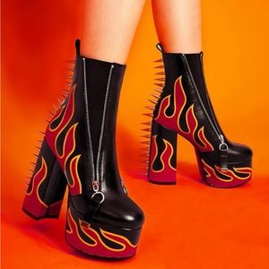 Side zip fire spiked platform boots
